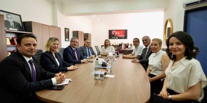 İl Milli Eğitim Müdürü Dr. Arpacı’dan LGS başarısıyla öne çıkan Gaziantep Kolej Vakfı Özel Okullarına anlamlı ziyaret