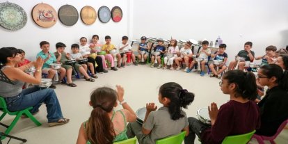520 çocuk yazı sanat ve bilimle geçiriyor