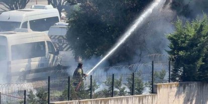 Ağaçlık alanda çıkan yangın büyümeden söndürüldü