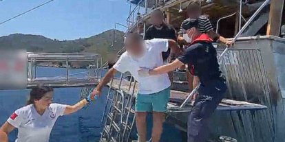 Gezi teknesinde yaralanan vatandaşa tıbbi tahliye gerçekleştirildi