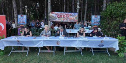 Gediz’de tarhana yarışmasında gelenek ve lezzet yarıştı