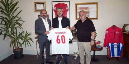 Erbaaspor Başkanı Cihan Akın Arslan’dan, Mecnun Otyakmaz’a ziyaret