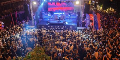 Aydın Büyükşehir Belediyesi Nazillili vatandaşları yaz konserinde buluşturdu