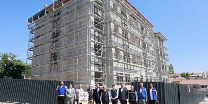 Vali Yılmaz Şimşek, eğitim, restorasyon ve kentsel dönüşüm yatırımlarını inceledi
