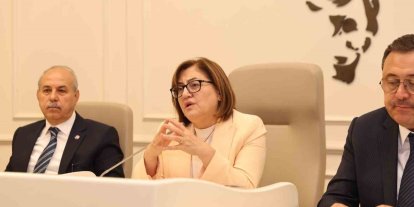 Şahin, Şehitkamil muhtarlarıyla bir araya geldi