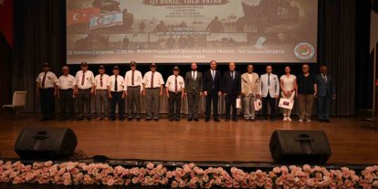 ‘Barışa Uzanan Eller: İzi Barış, Yolu Vatan’ Belgeseli Isparta’da gösterildi