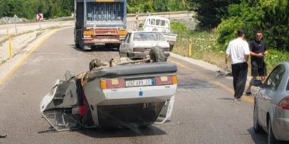 Kastamonu’da iki otomobil çarpıştı: 3 yaralı