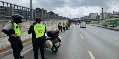 Samsun’da devrilen motosikletteki 2 kişi yaralandı