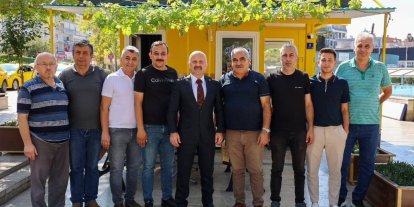 Vali Varol, güne taksi durağında başladı