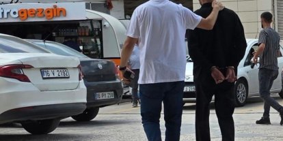 50 kilometre kaçan araçtan 20 bin adet uyuşturucu hap çıktı