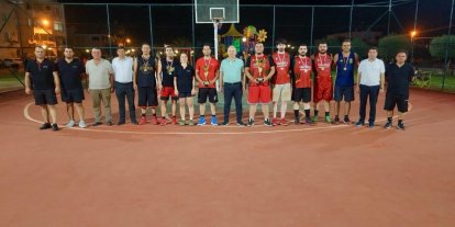 Çine’de 3x3 Sokak Basketbolu Turnuvası kupa töreniyle tamamlandı