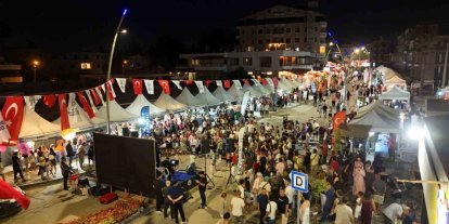 Arsuz’da sokak şenlikleri yoğun ilgi gördü