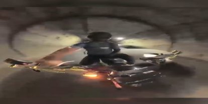 Cankurtaran Tüneli içinde tehlikeli anlar: Şerit ihlali yapan otomobilin motosiklete teması kamerada