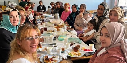 Burhaniyeli kadınların okuma yazma sevinci