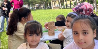 Gezici Kütüphane Yenişehir Parkı’nda çocuklarla buluştu
