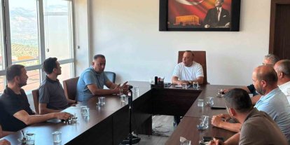 Başkan Özel, merkez mahalle muhtarlarının taleplerini dinledi