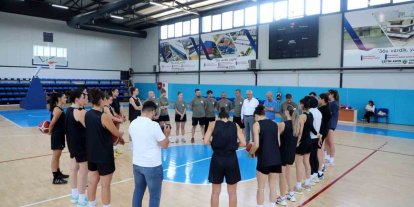 Turgutlu Belediyesi Kadın Basketbol Takımı Süper Lig mesaisine başladı