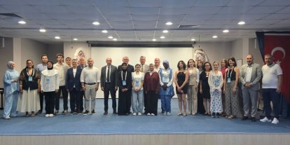 EBYÜ’de Türkçe Yaz Okulu öğrencilerine sertifikaları verildi