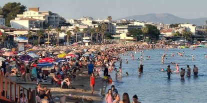 Didim sahillerini tatilciler doldurdu