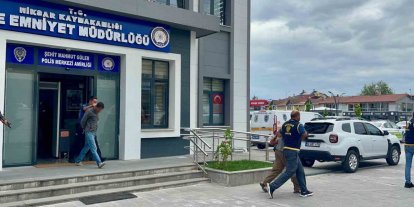 Tokat’ta lastik hırsızlığı yapan şüpheliler Sivas’ta yakalandı