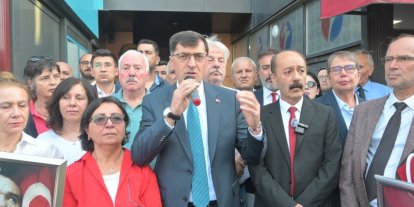 CHP Kütahya Teşkilatı’nda toplu istifa: 3 belediye başkanı ile birlikte Yeni Parti’ye katıldı