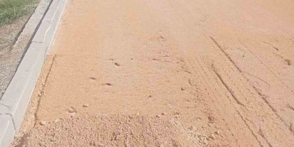 Hamitler Kent Mezarlığı’ndaki ara yollara soğuk asfalt atılıyor