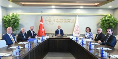 AK Partili başkanlar, Ulaştırma ve Altyapı Bakanı Uraloğlu ile görüşüldü