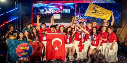 Hitit Üniversitesi’nin destek verdiği robotik takımı dünya şampiyonu oldu