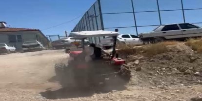 Hayvan otlatma kavgasında can pazarı: Tartıştığı kişilerin üzerine traktör sürdü