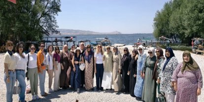 Okuma-yazma öğrenen kadınlar bu kez keşif yolculuğunda