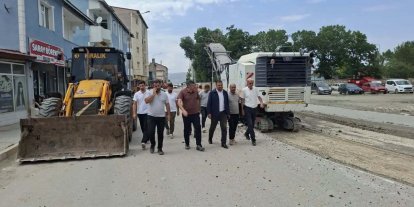 Diyadin’de asfalt çalışması başladı