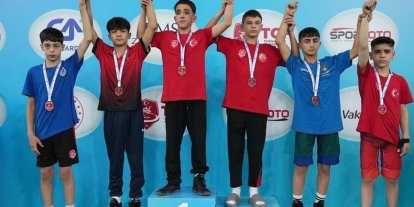 İl Müdürü Öztürk’ten Türkiye Şampiyonu Yaman’a kutlama