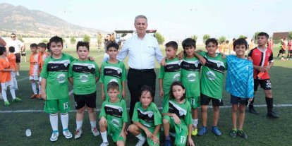 Buharkent’te ’Kentin Çocukları’ futbol turnuvası tamamlandı