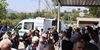 Traktör kazasında hayatını kaybeden muhtar dualarla son yolculuğuna uğurlandı