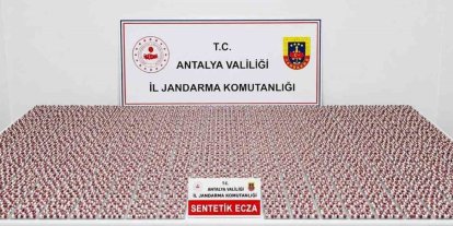 Antalya’da depoda 5 bin 865 adet uyuşturucu hap ele geçirildi