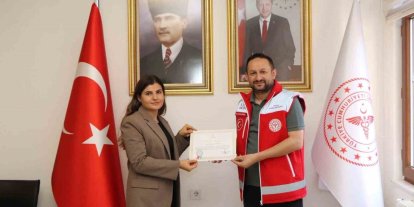 Kazada hayat kurtaran sağlıkçılar ödüllendirildi