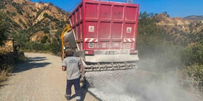 Efeler Belediyesi Pınardere Mahallesi’nin yollarını yeniliyor