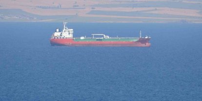 Çanakkale Boğazı’ndan geçen tankerde baca yangını