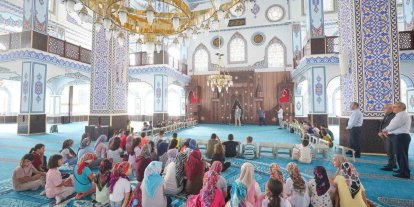 Başkan Özdemir’den Yaz Kur’an Kursu öğrencilerine ziyaret