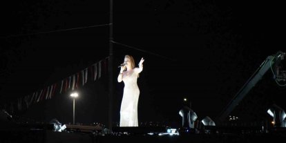 ‘Sivaslılar Günü’nde Ebru Yaşar rüzgarı