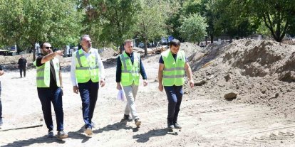 Başkan Erol, Kestel’in kalbi Aile Parkı’ndaki çalışmaları inceledi