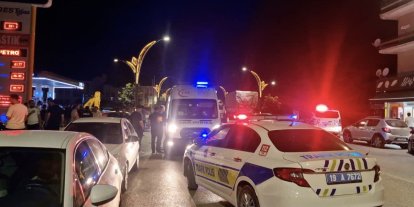 Çorum’da otomobil ile motosiklet çarpıştı: 1’i ağır 2 yaralı