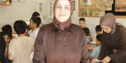 Daha önce hiç doğum günü kutlamayan çocuklar ilk kez bu sevinci yaşadı