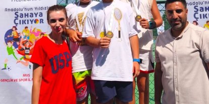 Elazığ tenis takımı finale yükseldi