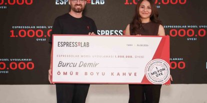 Espressolab’in 1 milyonuncu kullanıcısı ömür boyu ücretsiz kahve hakkı kazandı