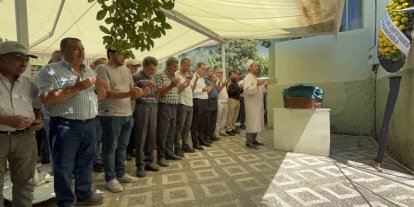 Kıbrıs Gazisi Ahmet Bacınak İzmir’de son yolculuğuna uğurlandı