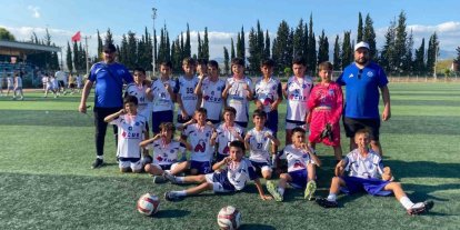 1299 Bilecikspor Kulübü’nün minik futbolcuları göz doldurdu