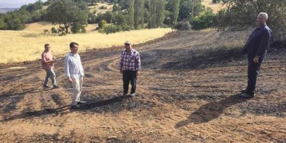 Kütahya Mustafalar köyünde yangın sonrası zarar gören alanlarda hasar tespit çalışması