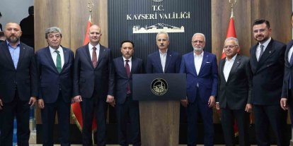 Bakan Uraloğlu’ndan Vali Çiçek’e ziyaret