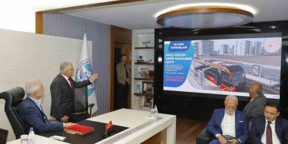 Bakan Uraloğlu: "Kayseri’nin ulaştırma problemleriyle dertlenmeye devam edeceğiz"
